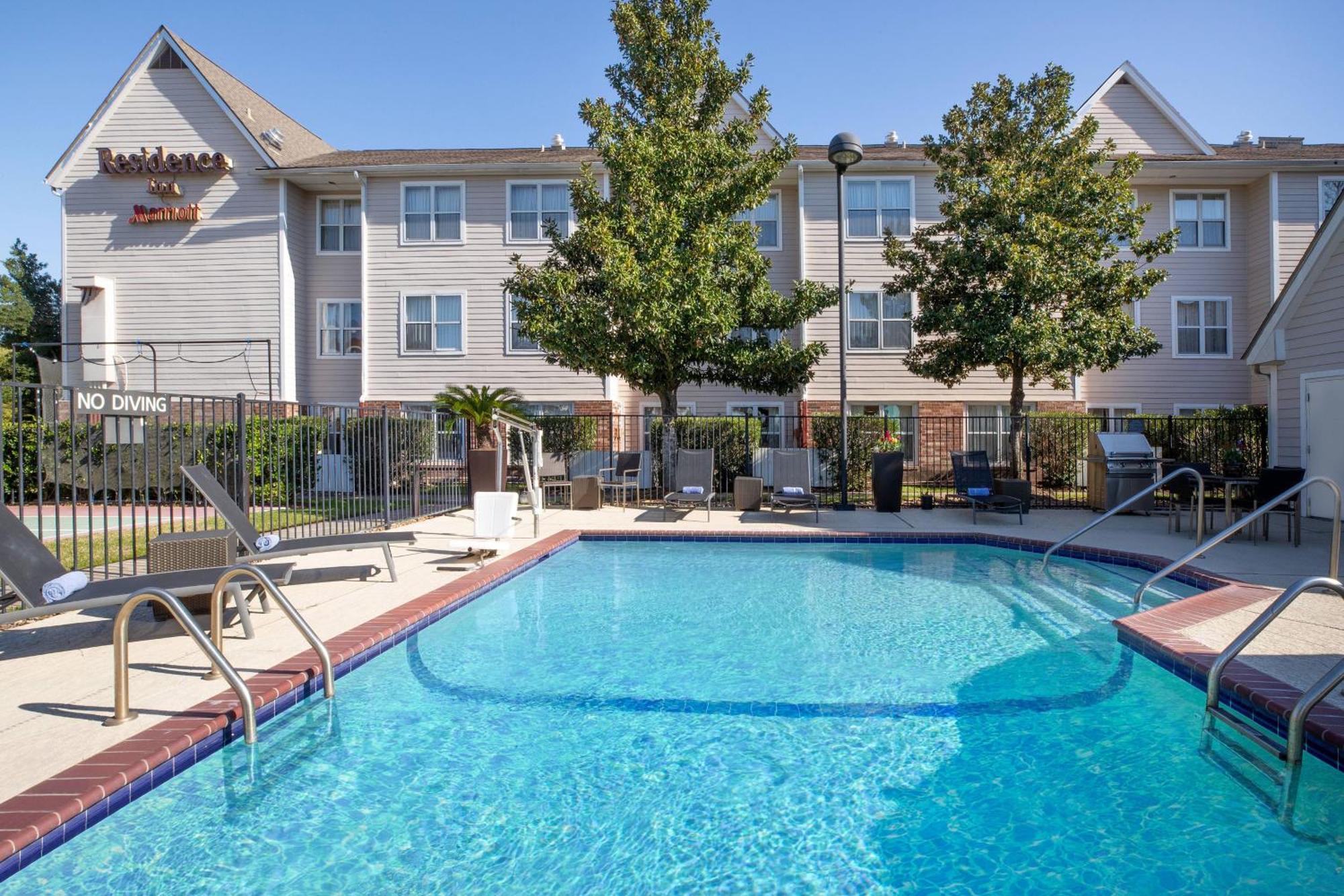 Residence Inn Houston Sugar Land/Стаффорд Экстерьер фото