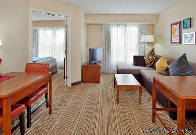 Residence Inn Houston Sugar Land/Стаффорд Экстерьер фото
